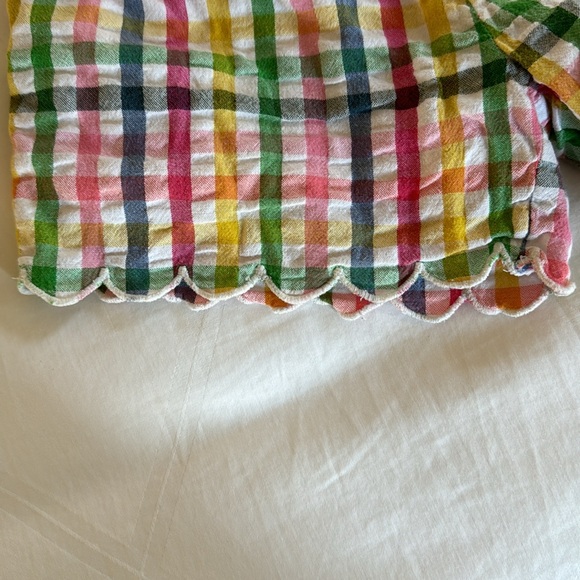 scalloped shorts by mini Boden- EUC - Picture 3 of 3